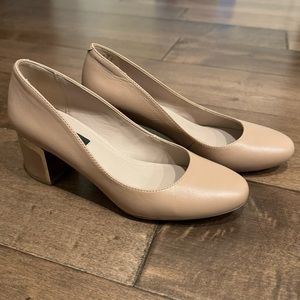 DKNY Beige 2" block heel pump - size 6 women